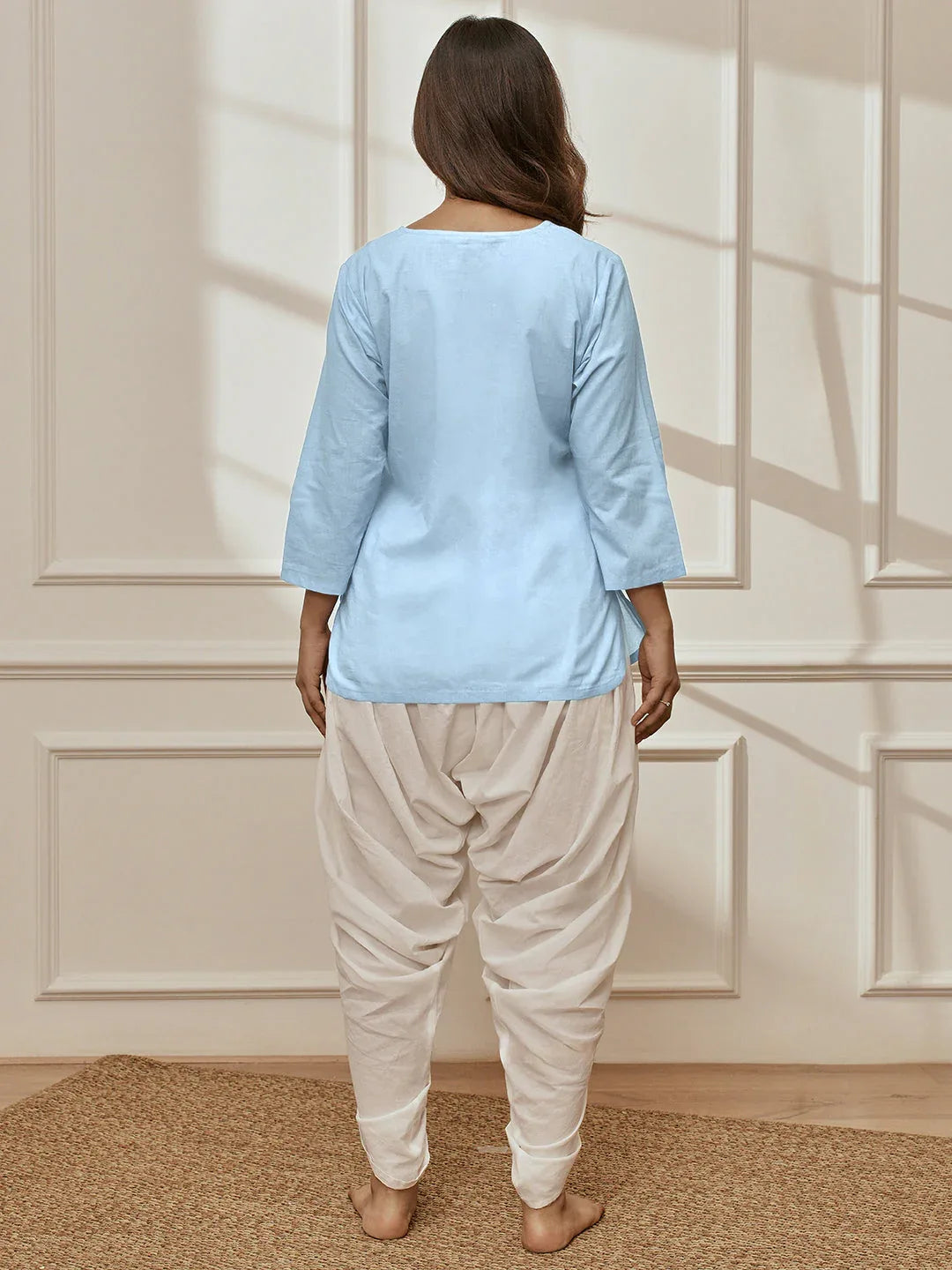 Women's Aqua Cambric Cotton Kurta With White Cambric Dhoti Pants Yoga Set