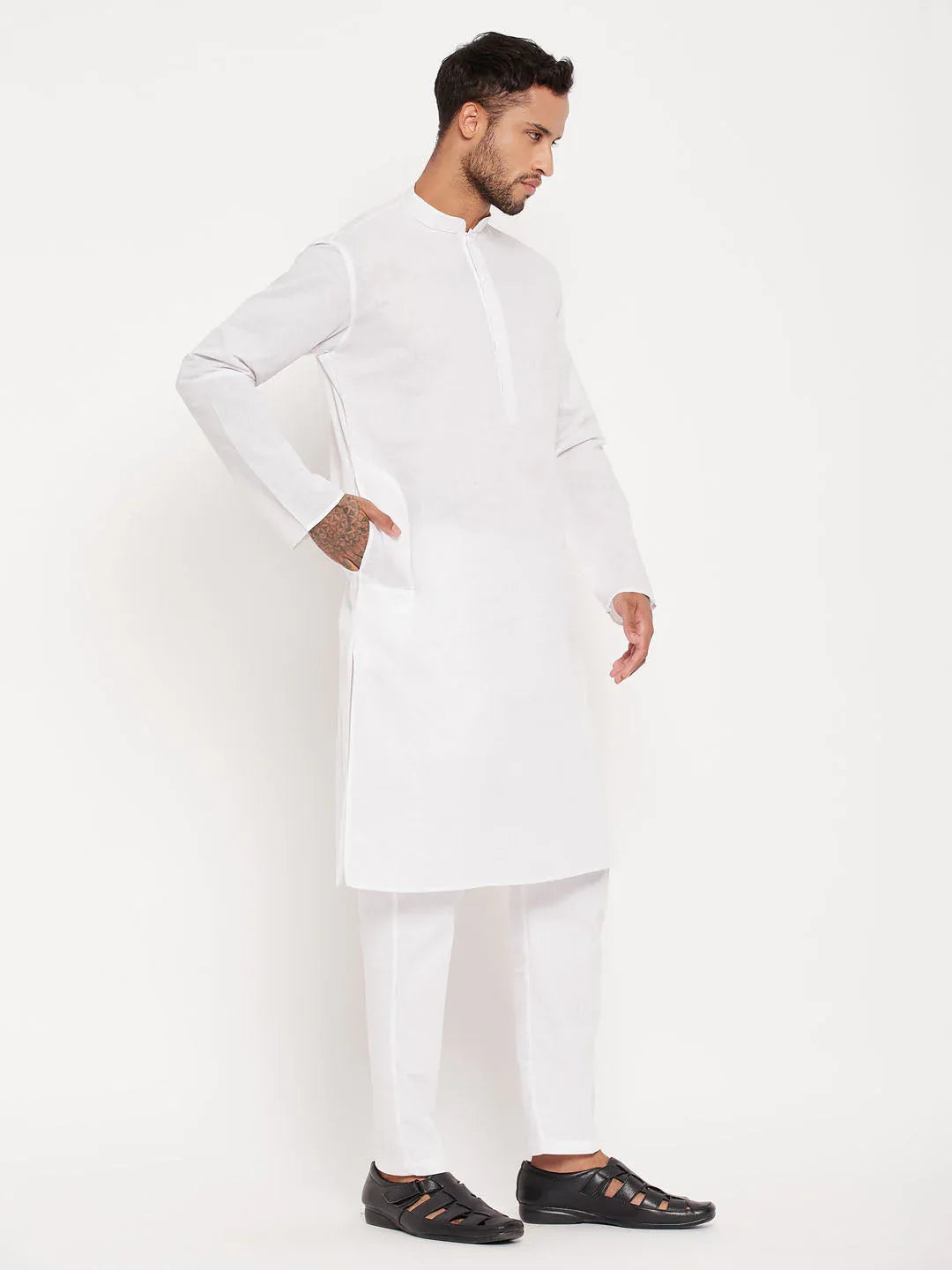 Men's White Kurta And Pant Style Pajama Set
