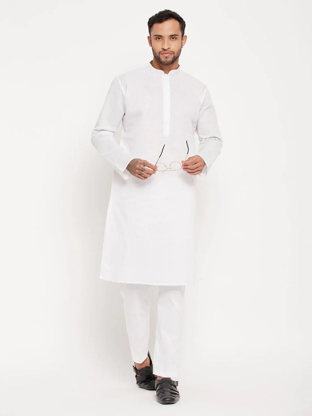 Men's White Kurta And Pant Style Pajama Set