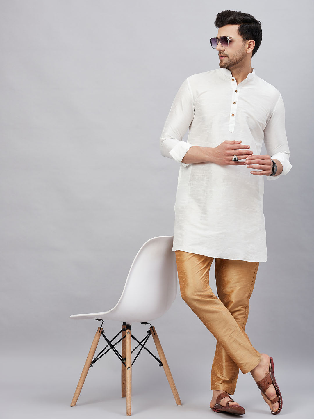 VASTRAMAY Men's White Silk Blend Curved Kurta