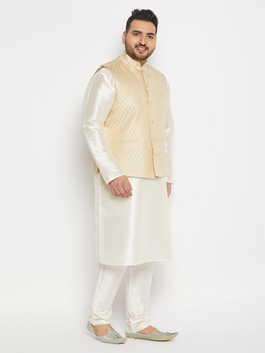 Men's Plus Size Cream Ethnic Jacket With Cream Silk Blend Kurta And Pant Style Pyjama Set