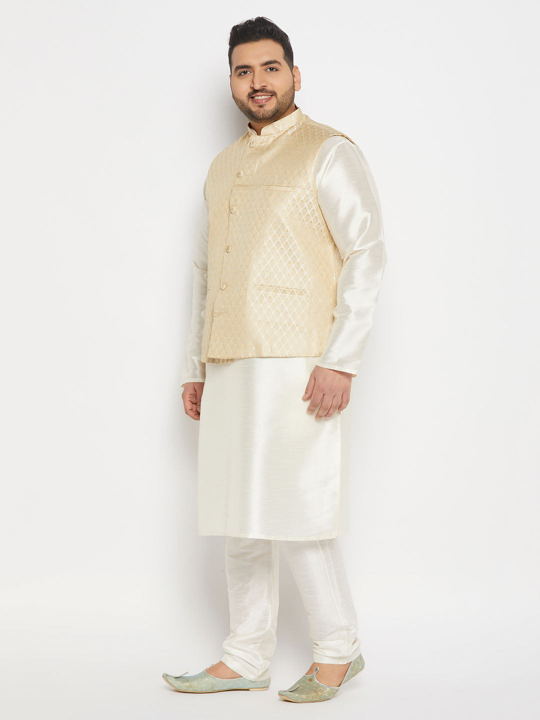 Men's Plus Size Cream Ethnic Jacket With Cream Silk Blend Kurta And Pant Style Pyjama Set