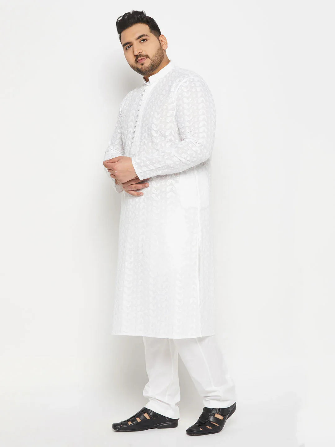 Men's Plus Size White Chikankari Embroidered Kurta And White Cotton Pant Style Pyjama Set