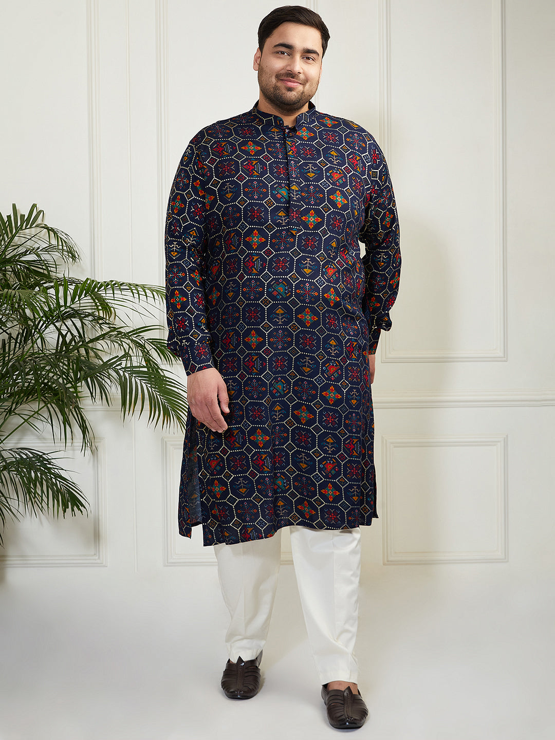 Plus Men's Blue And Cream Cotton Blend Kurta Pyjama Set