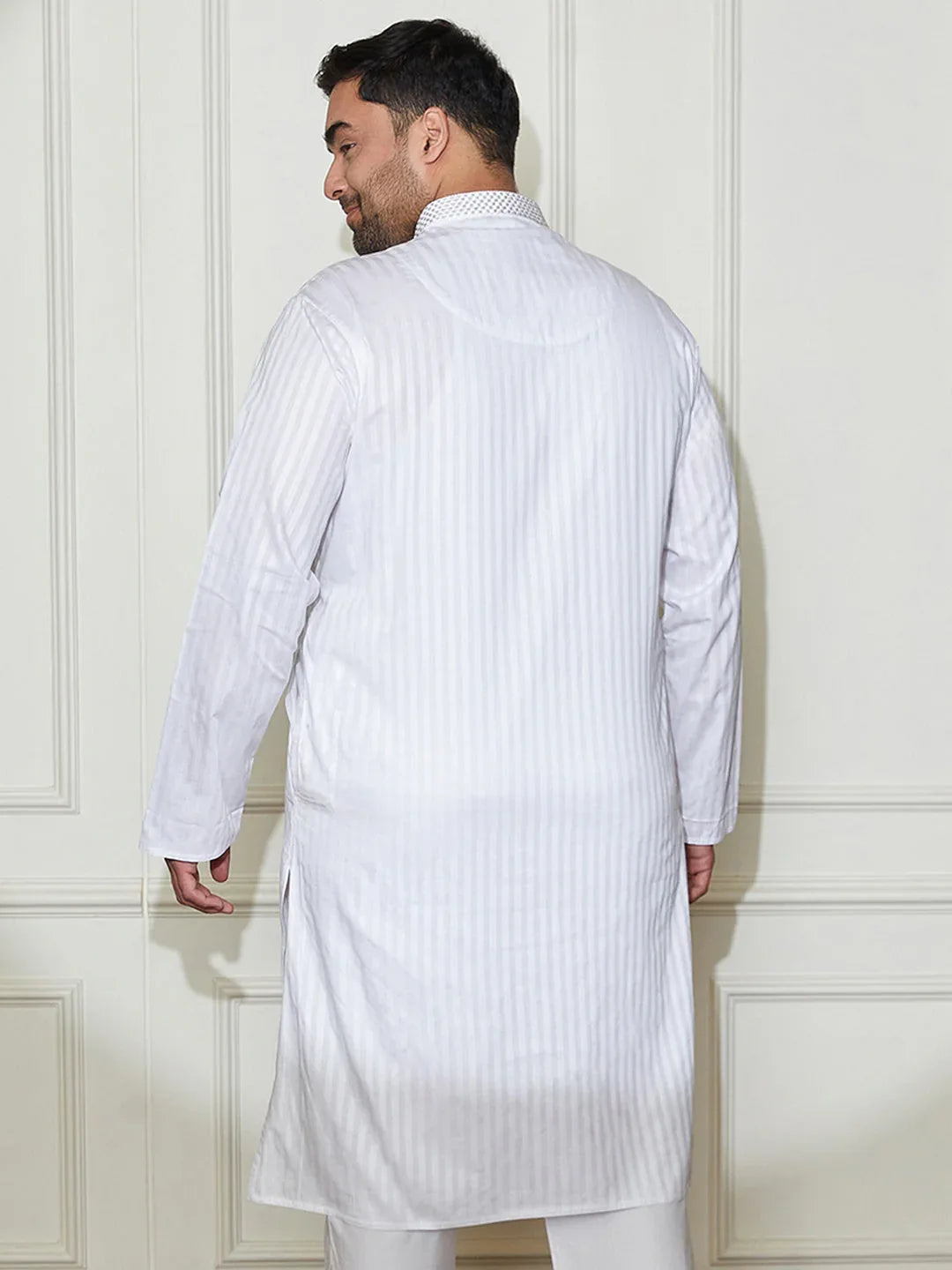 Plus Men's White Cotton Blend Kurta