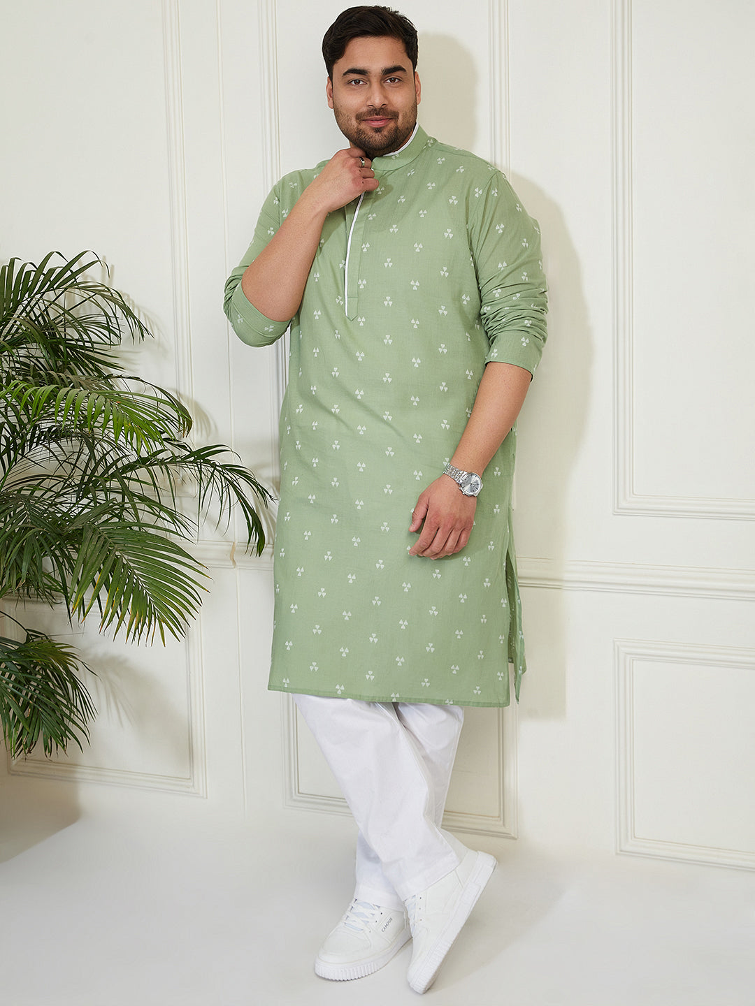Plus Men's Green And White Cotton Kurta Pyjama Set