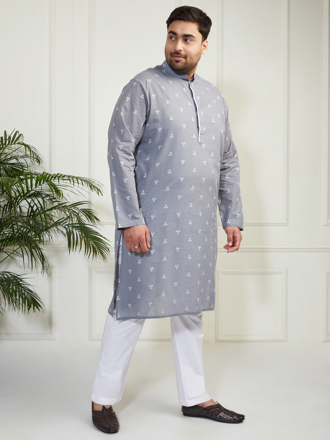 Plus Men's Grey And White Cotton Kurta Pyjama Set