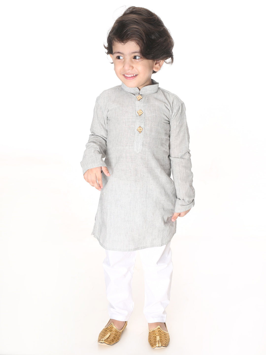 VASTRAMAY Boys Grey and White Pure Cotton Kurta Pyjama Set - qivii