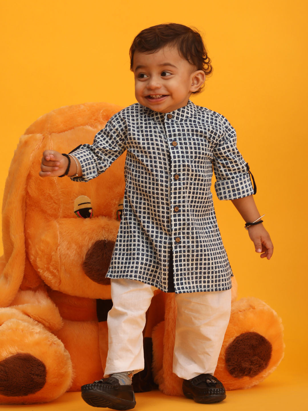 VASTRAMAY SISHU Boy's Blue and White Printed Cotton Kurta Pyjama Set - qivii