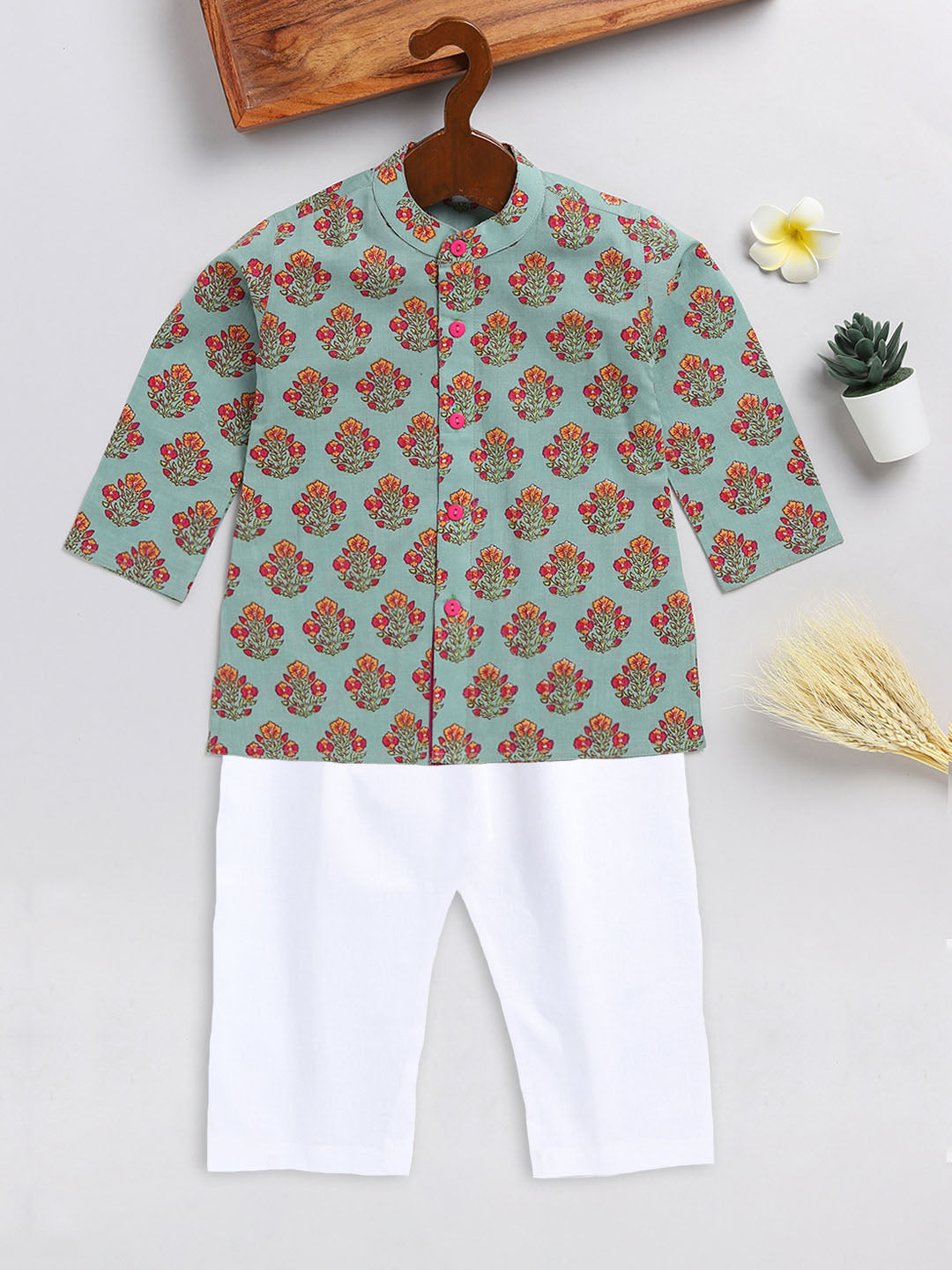 VASTRAMAY SISHU Boy's Green Floral Printed Cotton Kurta Pyjama Set - qivii