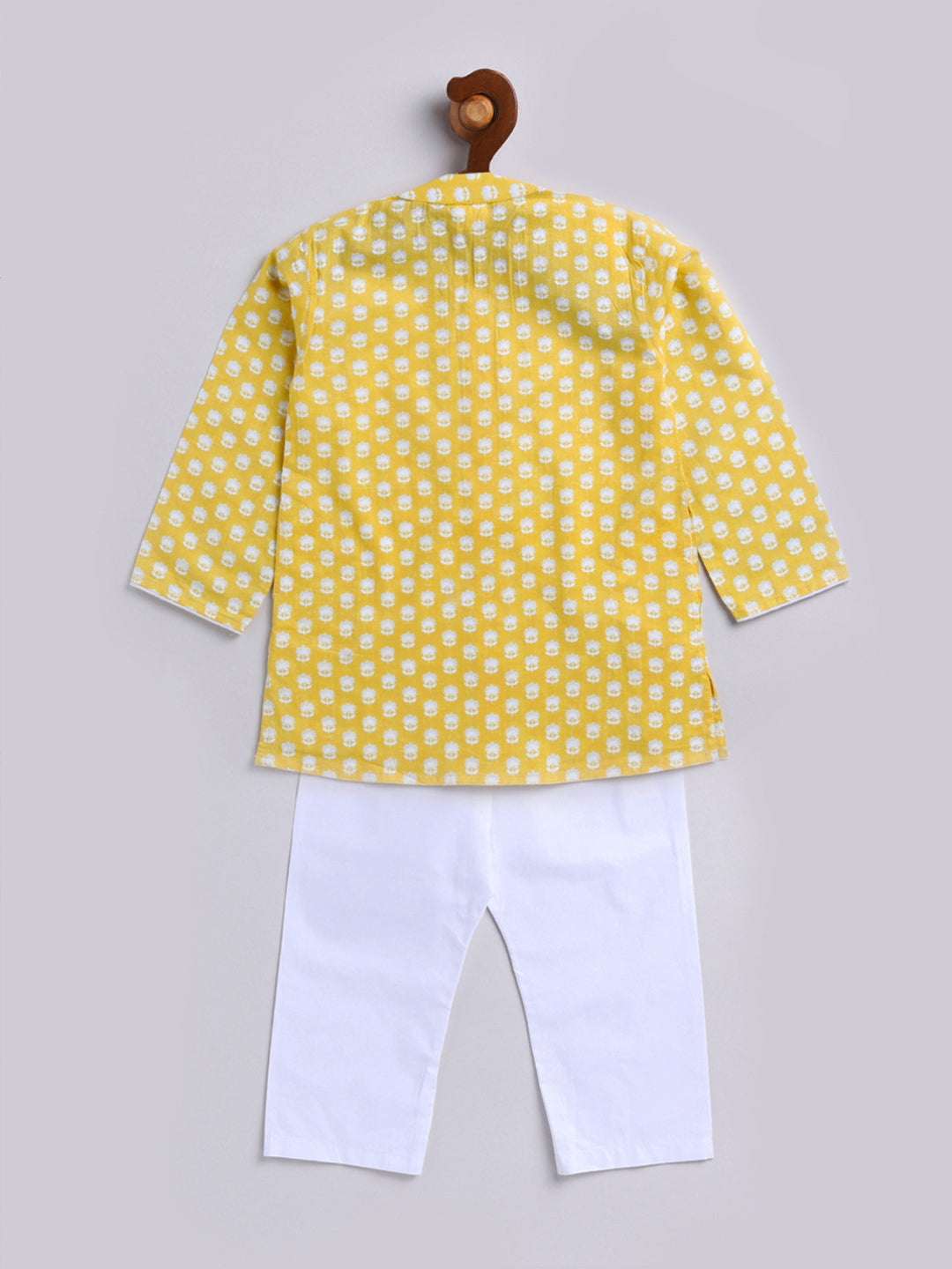Vastramay Infant Boys Yellow And White Cotton Kurta Pyjama Set - qivii