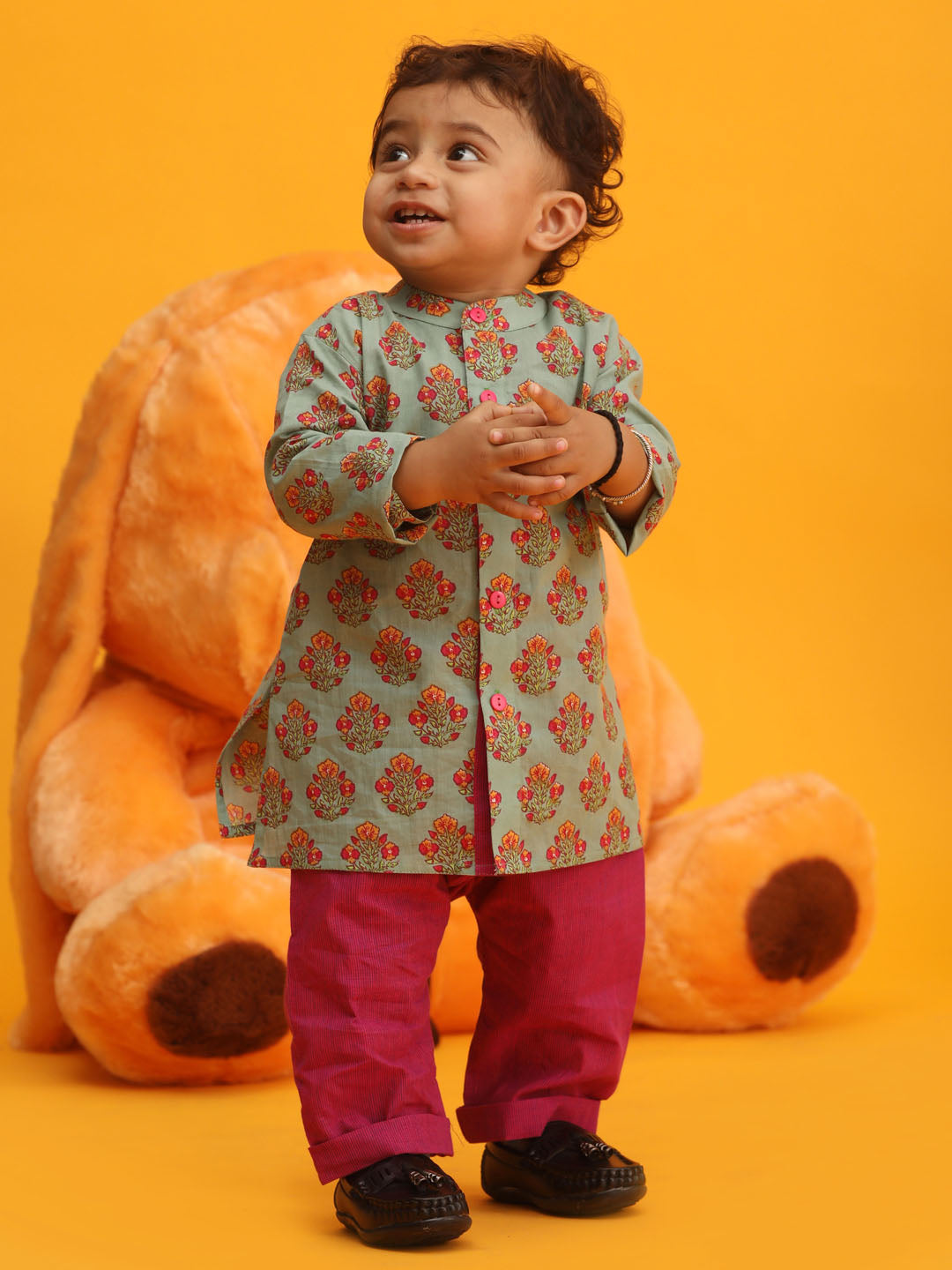 VASTRAMAY SISHU Boy's Green and Magenta Floral Printed Cotton Kurta Pyjama Set - qivii