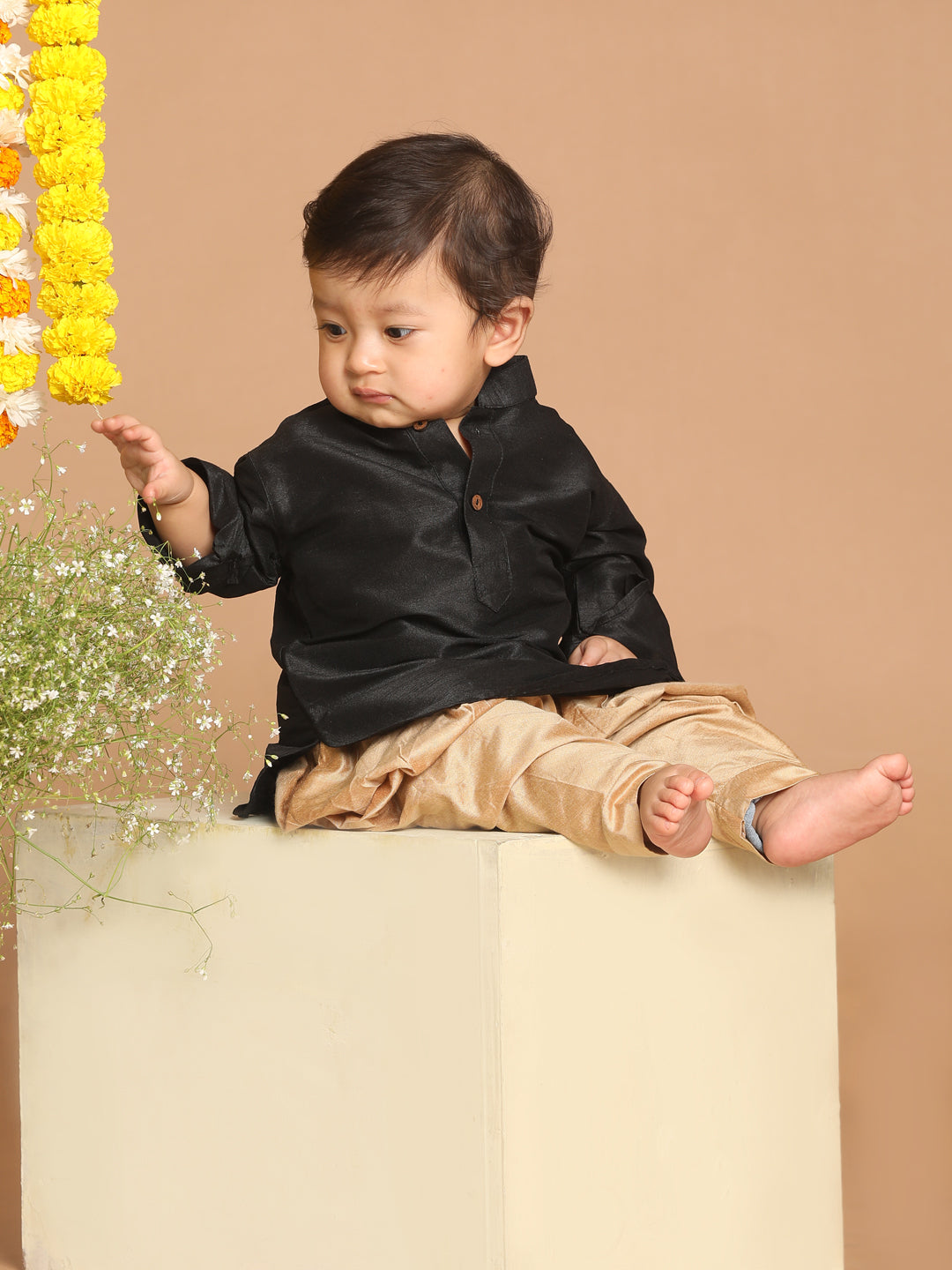 VASTRAMAY SISHU Boy's Black & Rose Gold-Toned Kurta with Dhoti Pant Set - qivii