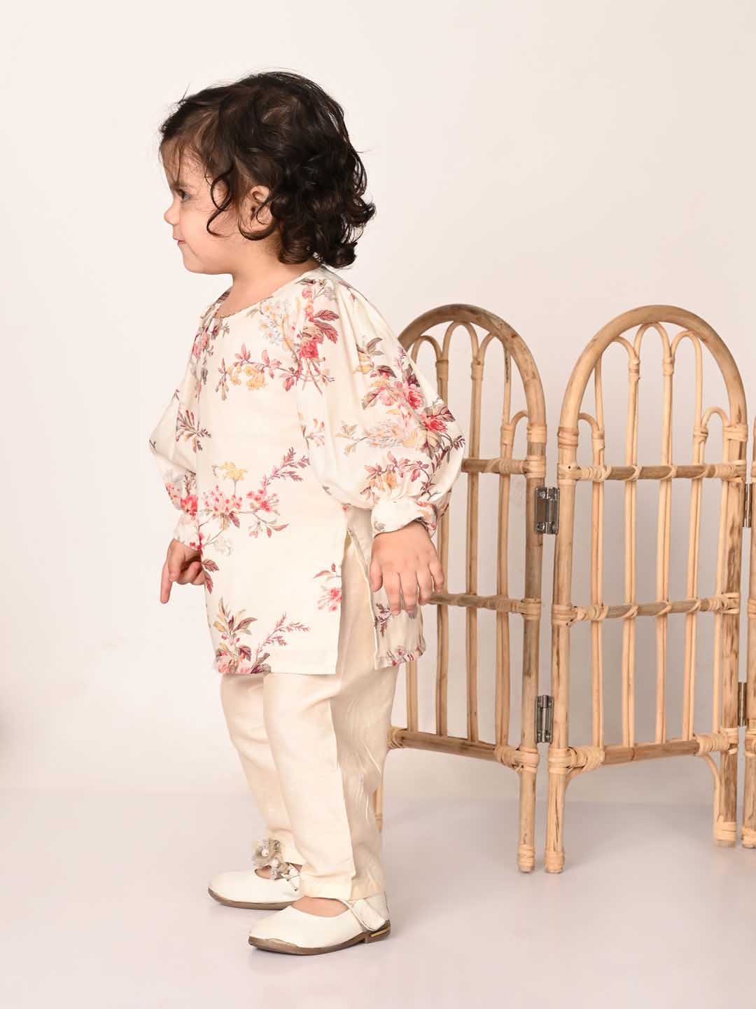 VASTRAMAY SISHU Girls Cream Floral Print Kurta Pyjama Set - qivii