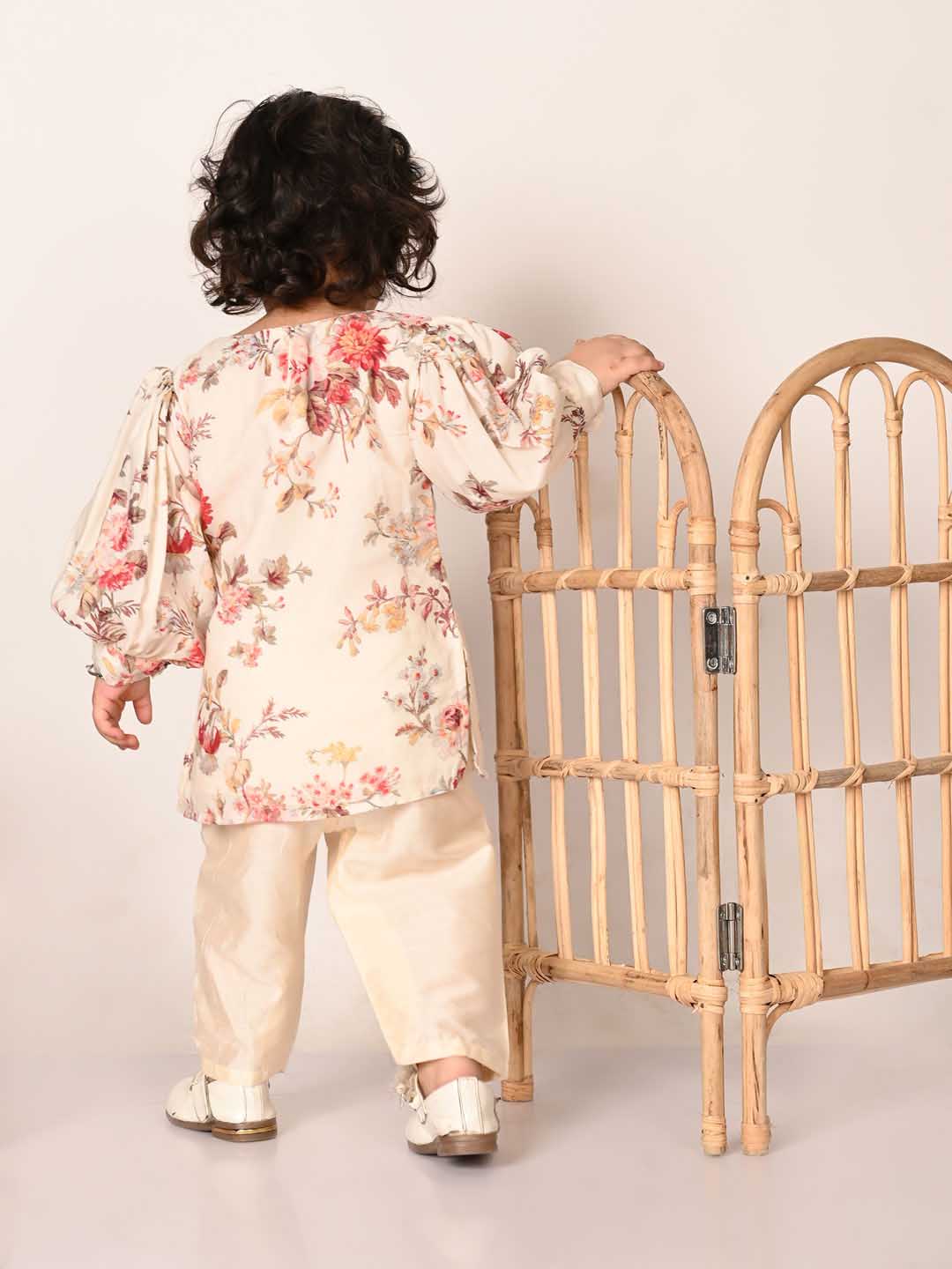 VASTRAMAY SISHU Girls Cream Floral Print Kurta Pyjama Set - qivii