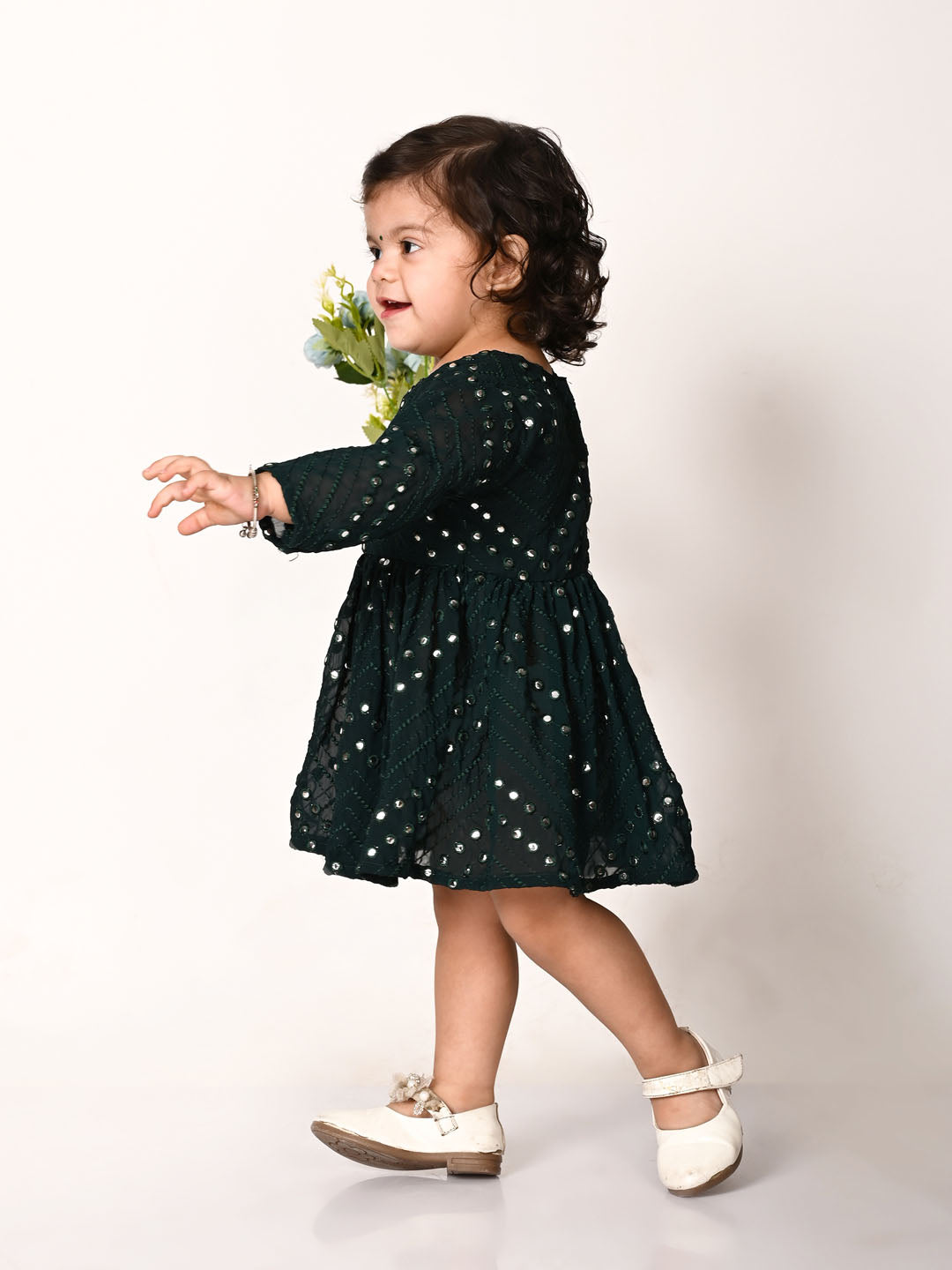 VASTRAMAY SISHU Girl's Green Mirror Kurta - qivii