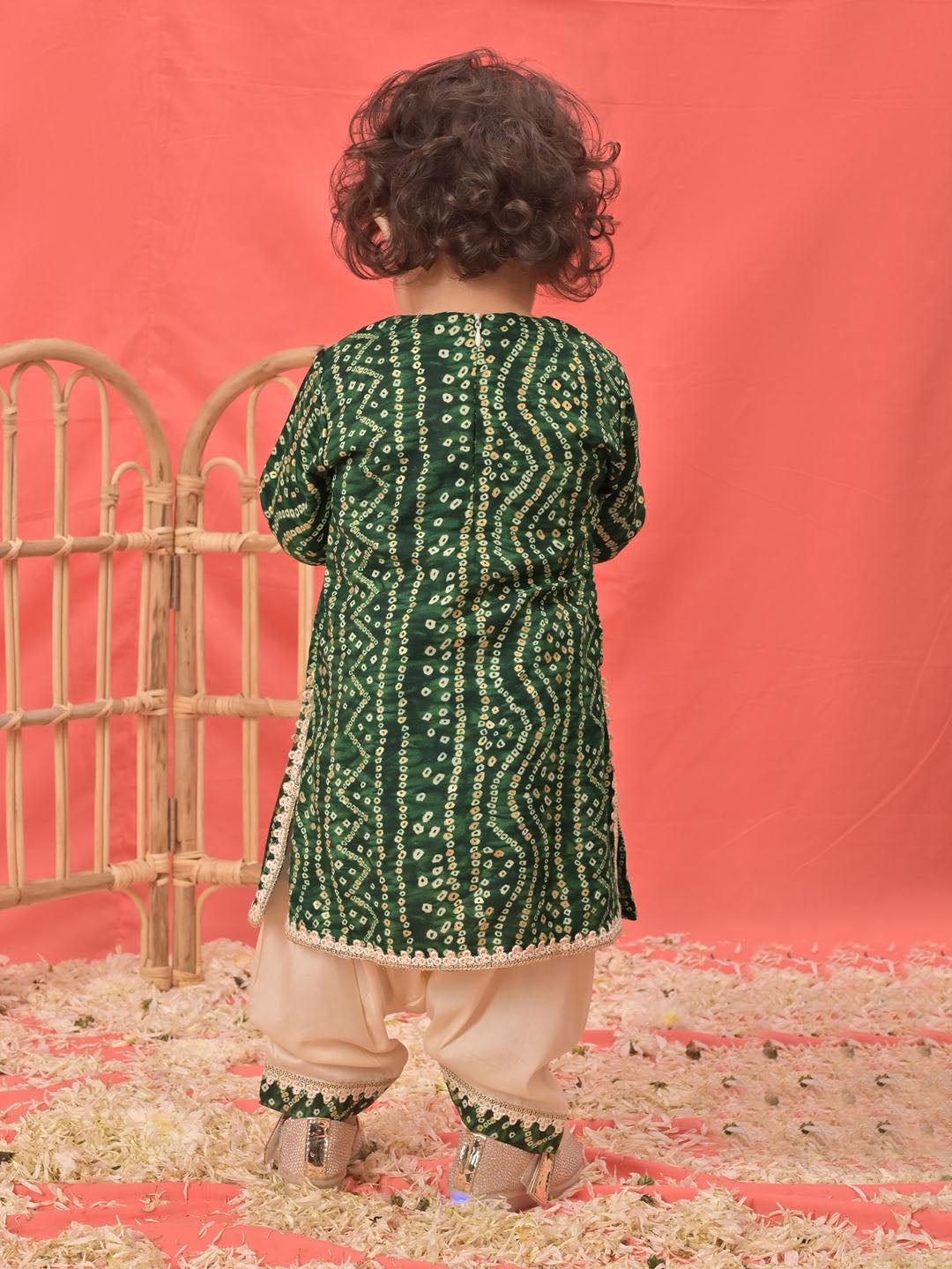 VASTRAMAY SISHU Girls Green Bandhni Print Kurta And Patiala Set - qivii