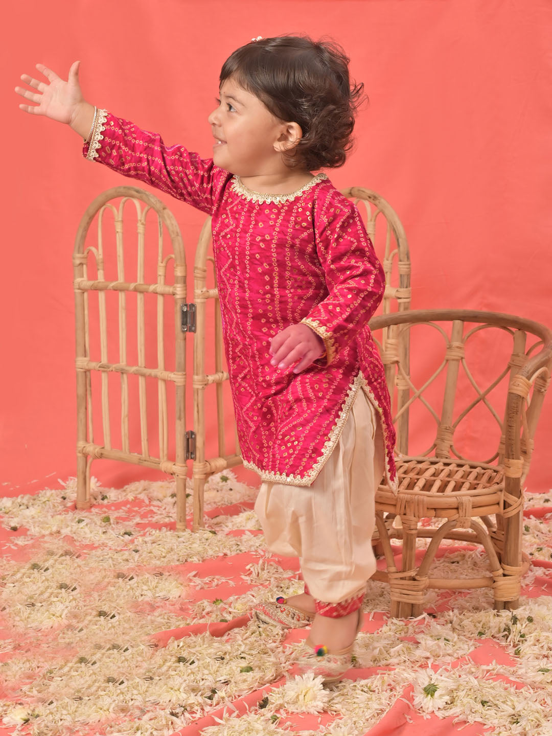 VASTRAMAY Girls Pink Bandhni Print Kurta And Patiala Set - qivii