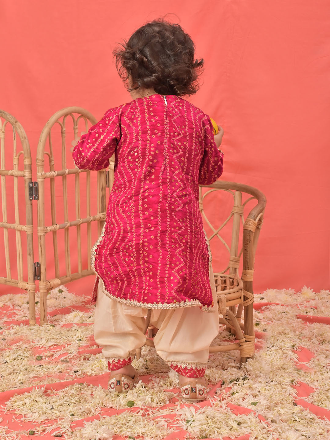 VASTRAMAY Girls Pink Bandhni Print Kurta And Patiala Set - qivii