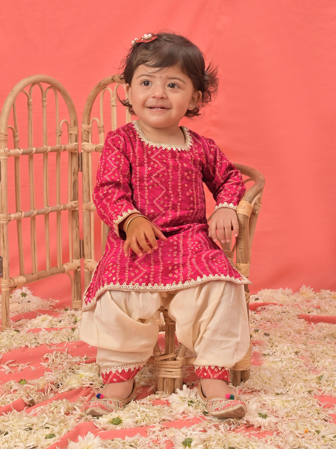 VASTRAMAY Girls Pink Bandhni Print Kurta And Patiala Set - qivii