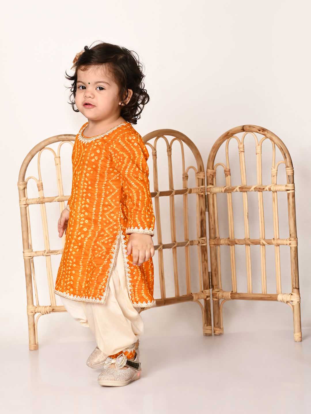 VASTRAMAY Girls yellow Bandhni Print Kurta And Patiala Set - qivii