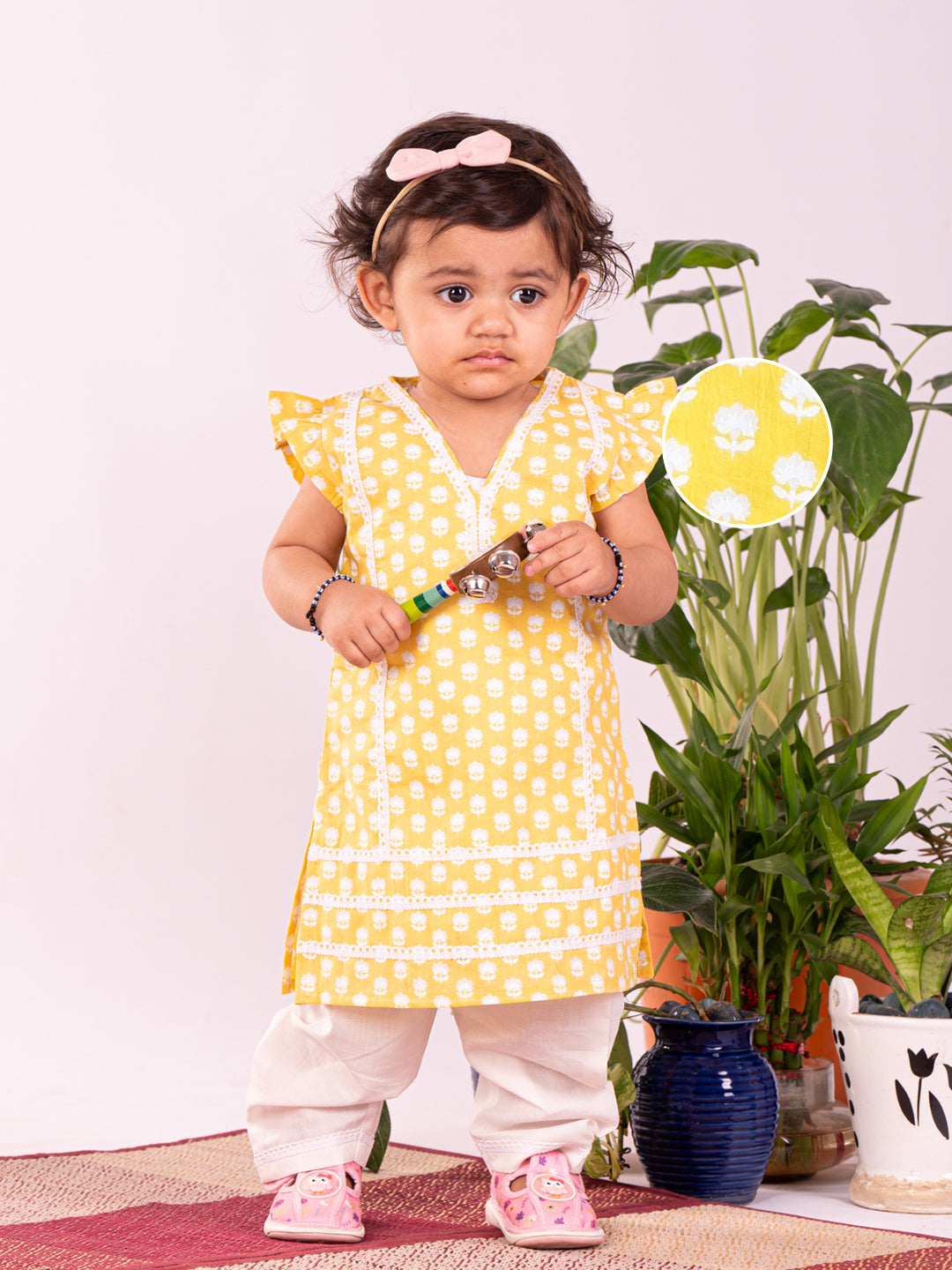 VASTRAMAY Girls' Yellow Kurta Set - qivii