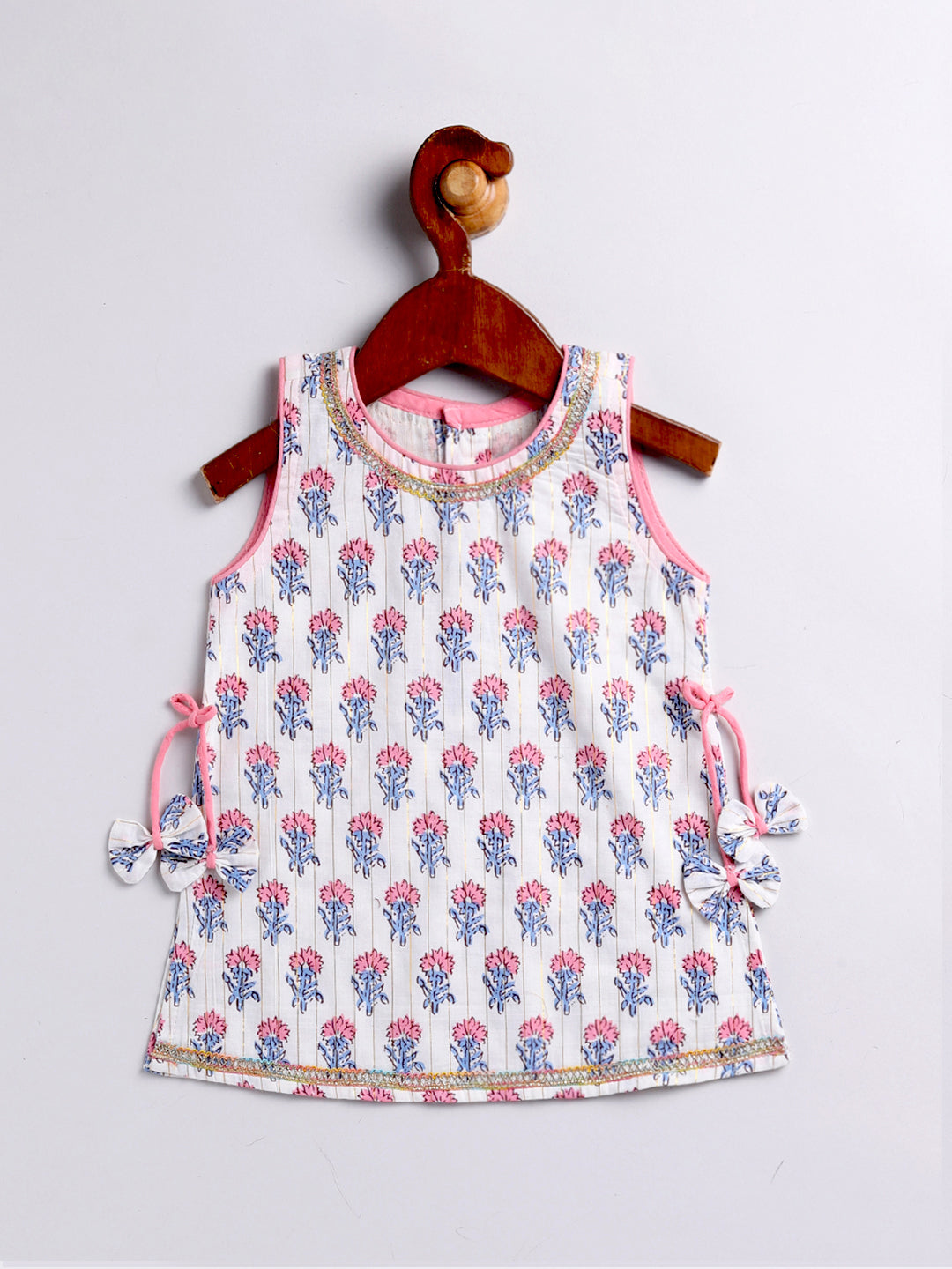 VASTRAMAY Girls' Multi Color Kurta And Patiala Set - qivii