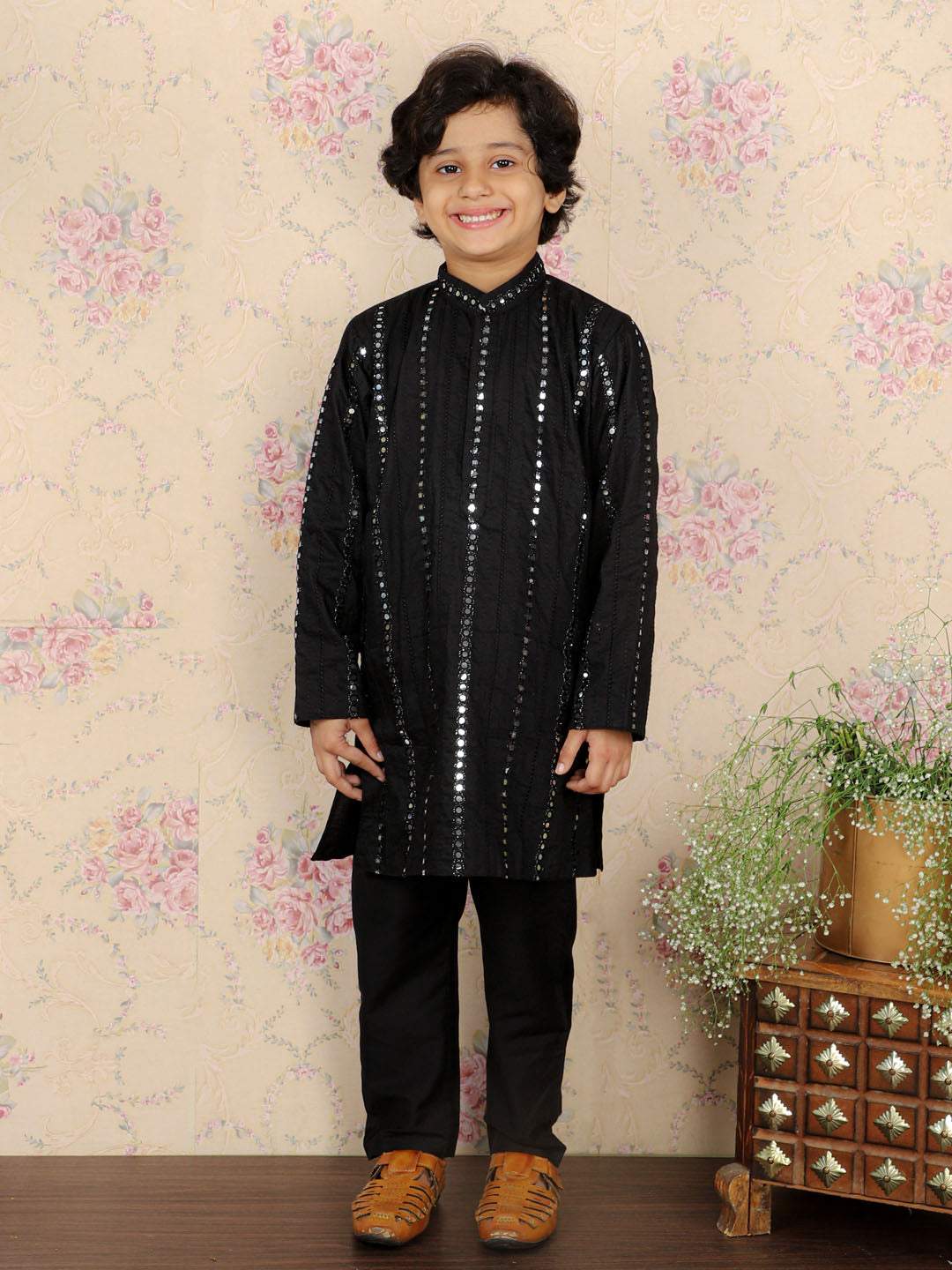 VASTRAMAY Boys Black Embroidered Vertical Mirror Work Kurta With Pyjama Set - qivii