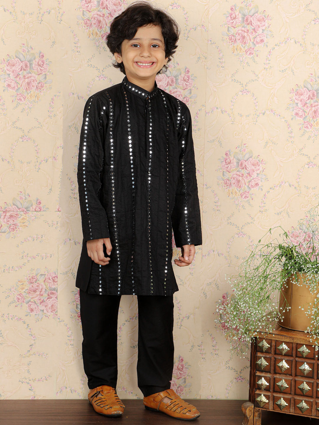 VASTRAMAY Boys Black Embroidered Vertical Mirror Work Kurta With Pyjama Set - qivii