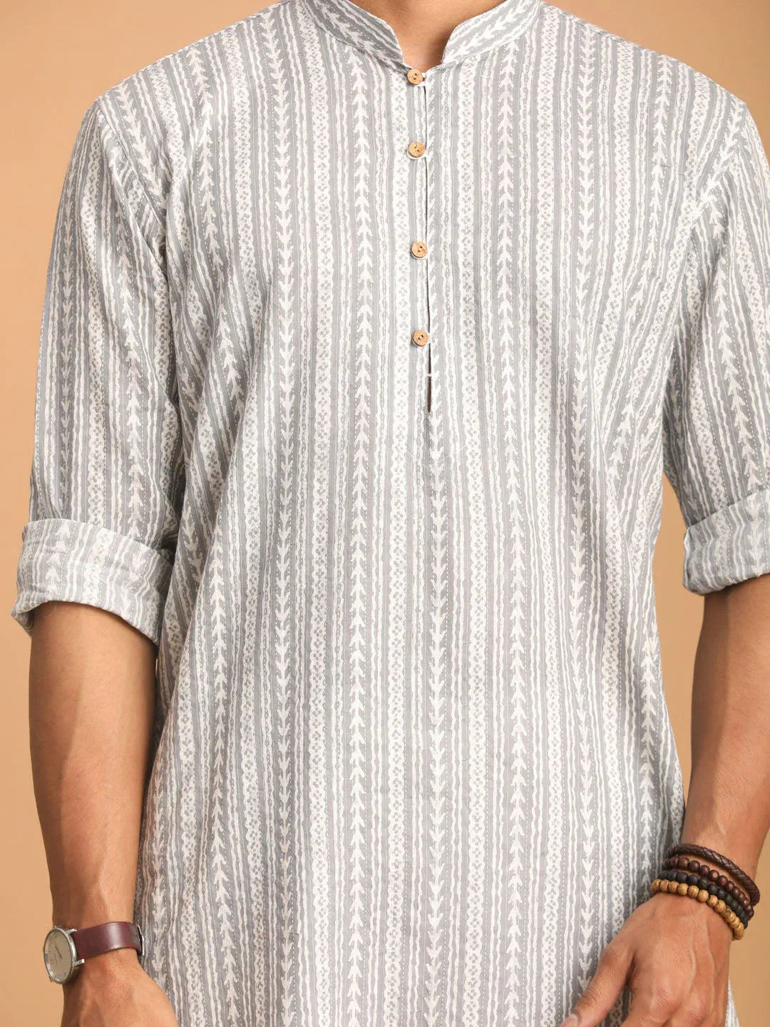 Men's Grey And White Batik Printed Kurta With White Pant Set