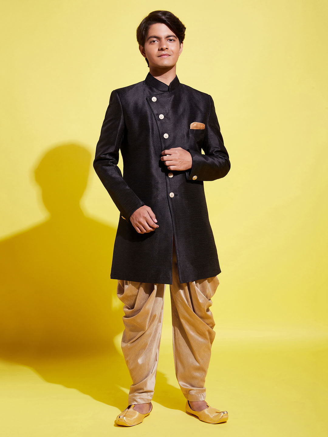 VASTRAMAY Boys' Black And Rose Gold Indowestern Set - qivii