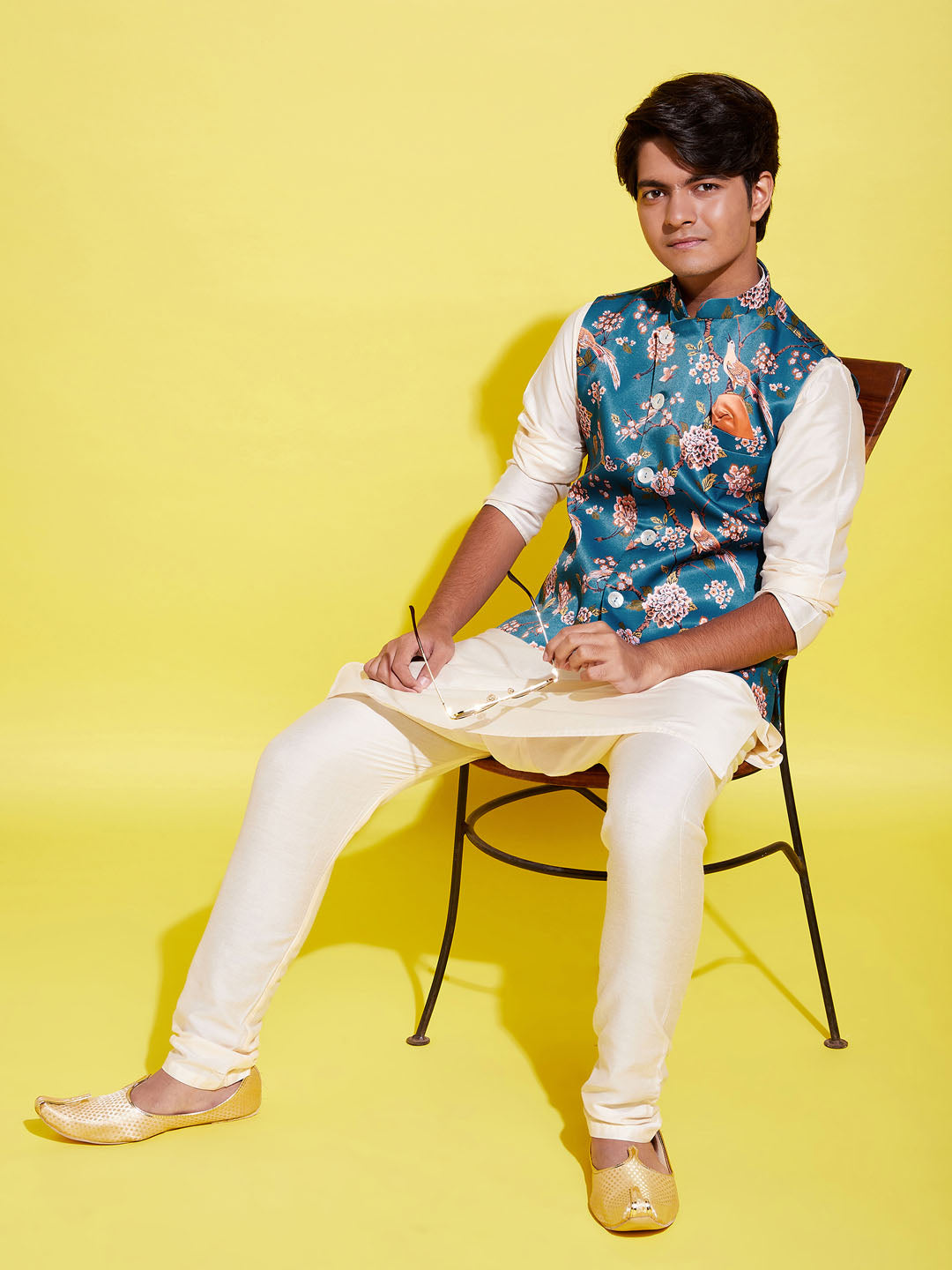 VASTRAMAY Boys Turquoise Blue & Green Printed Nehru Jacket With CreamKurta And Pyjama Set - qivii