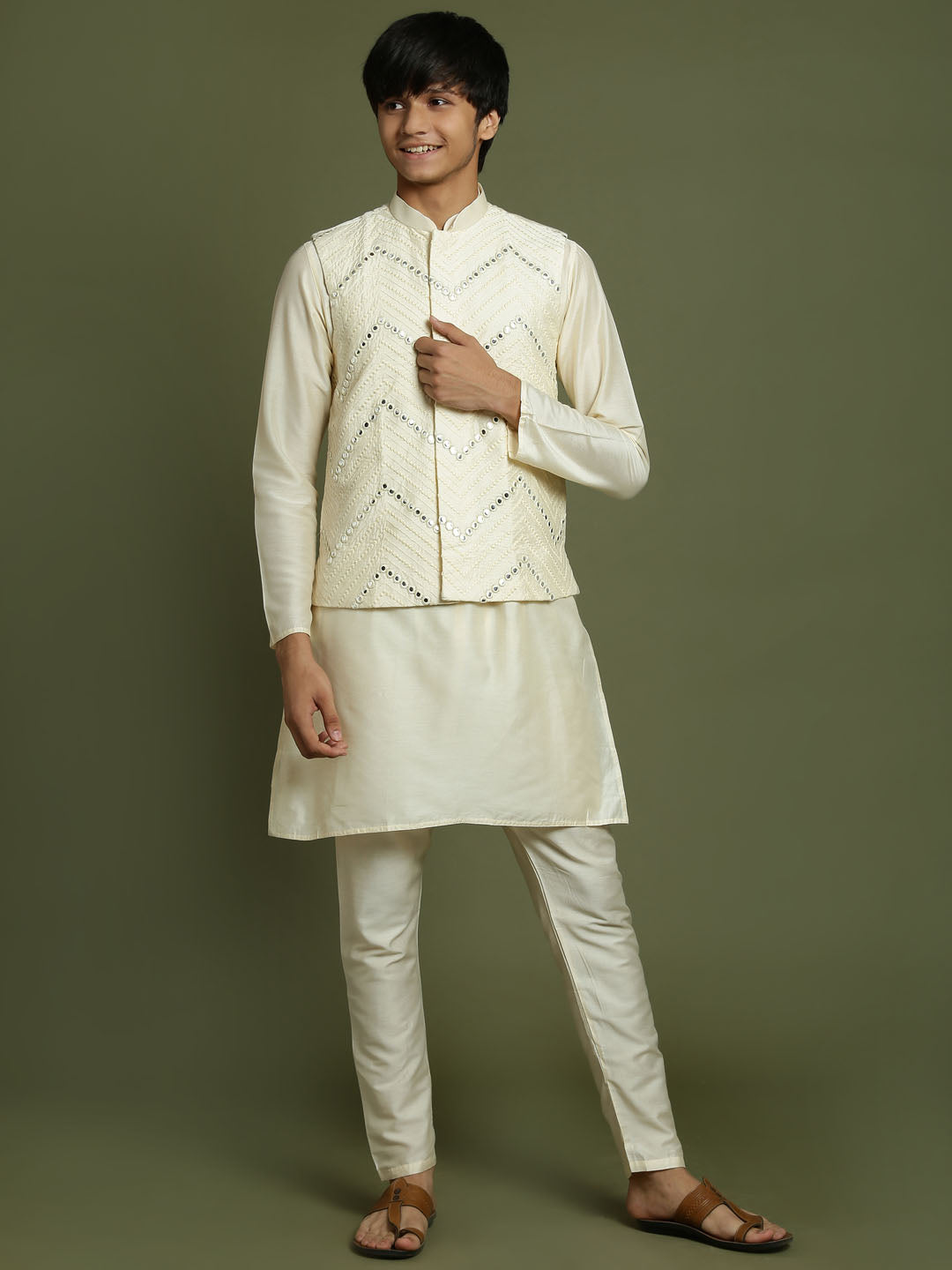VASTRAMAY Boy's Cream Mirror Work Jacket And Solid Kurta Pyjama Set - qivii