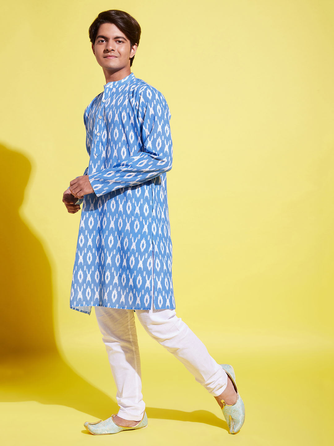 VASTRAMAY Boys Traditional Ikkat Print Flat Collar Kurta And Pyjama Set - qivii
