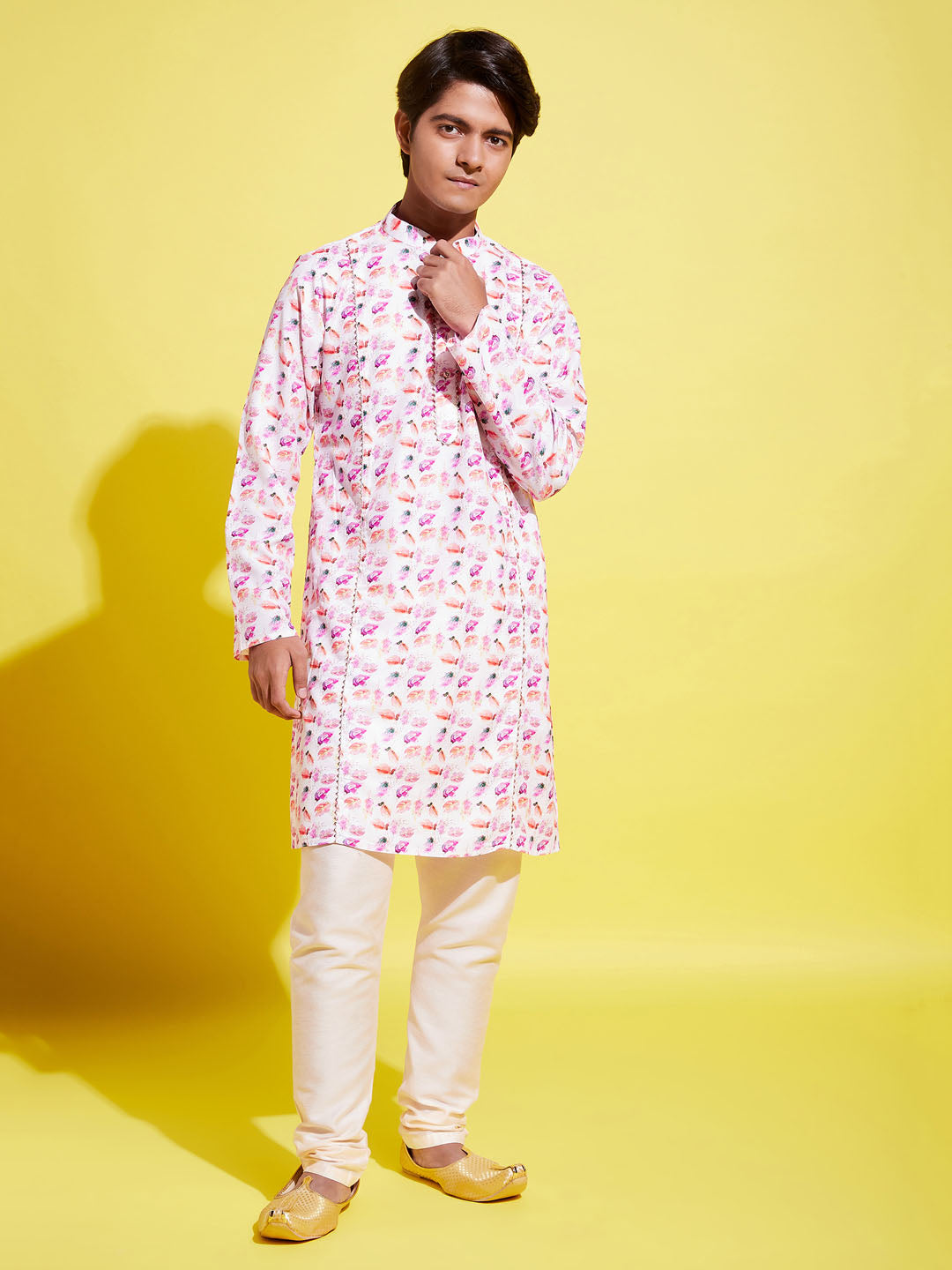 VASTRAMAY Boys Multicolor-Base-White Cotton Blend Kurta and Pyjama Set - qivii