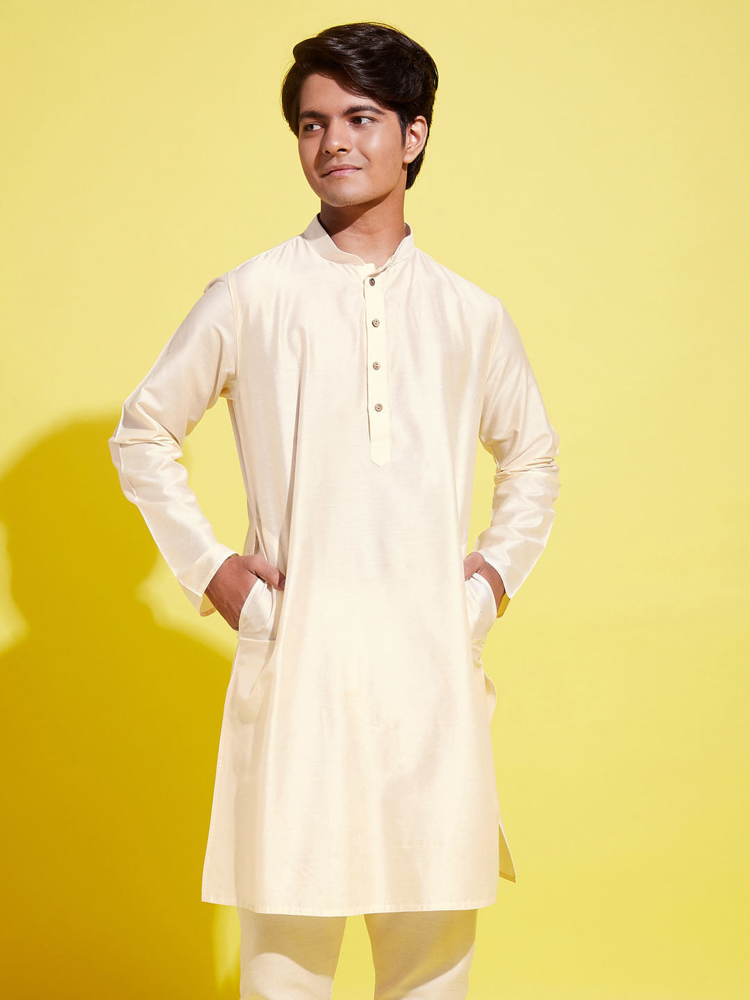 VASTRAMAY Boys Cream Solid Kurta - qivii