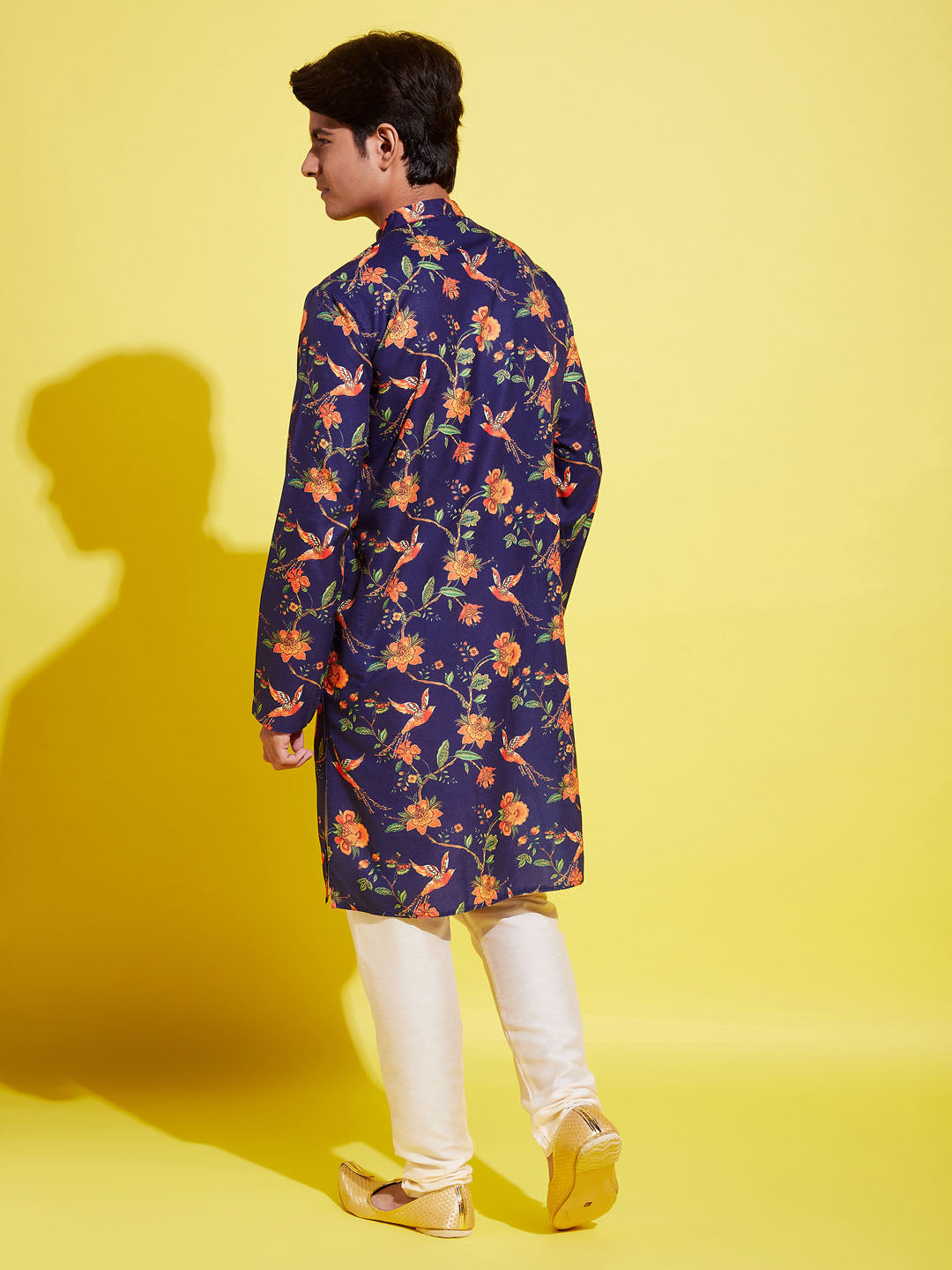 VASTRAMAY Boys' Multicolor-Base-Navy Blue Kurta and Pyjama Set With Leheria Border - qivii