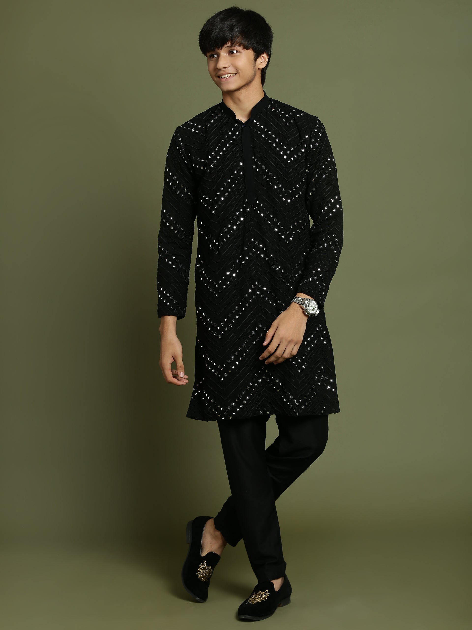VASTRAMAY Boys Black Mirror Work Georgette Kurta And Pyjama Set - qivii