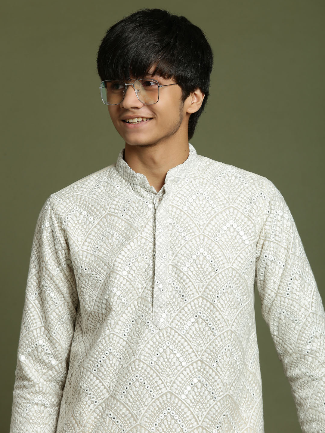 VASTRAMAY Boys Grey Color Embroidered Kurta Pyjama Set - qivii