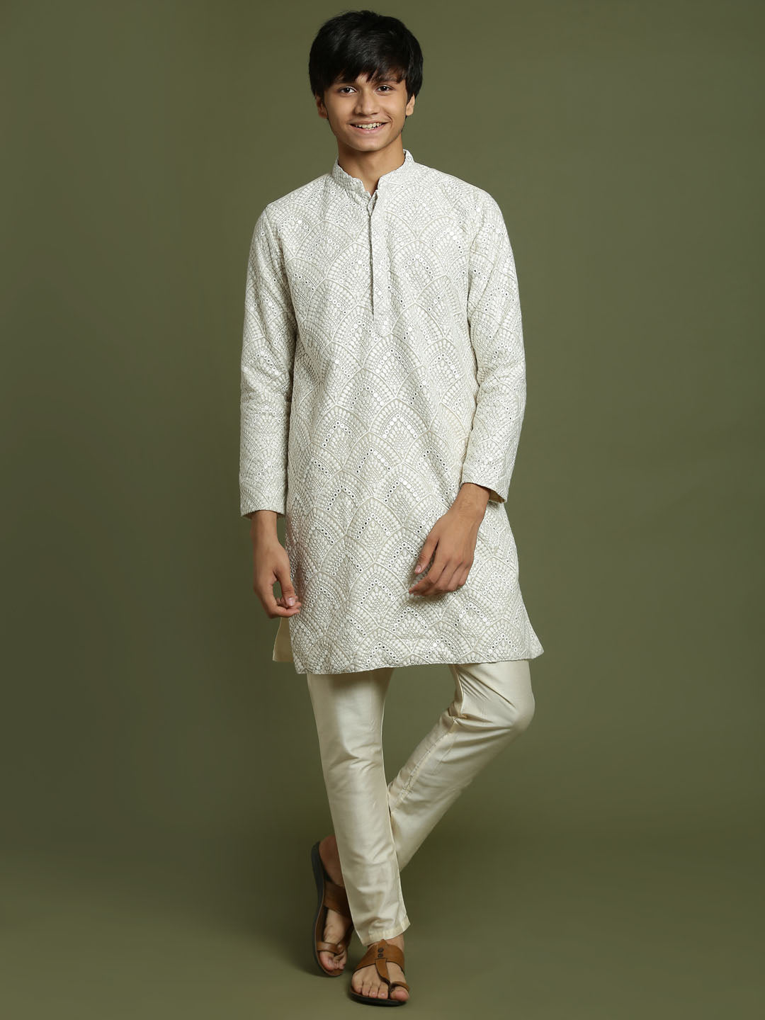 VASTRAMAY Boys Grey Color Embroidered Kurta Pyjama Set - qivii