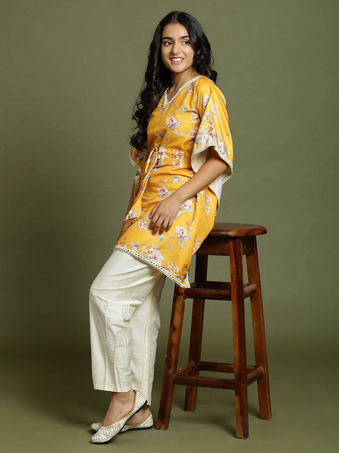 Yuva By VASTRAMAY Girls Yellow Floral Printed Kaftan Kurta With Cream Pant Set - qivii