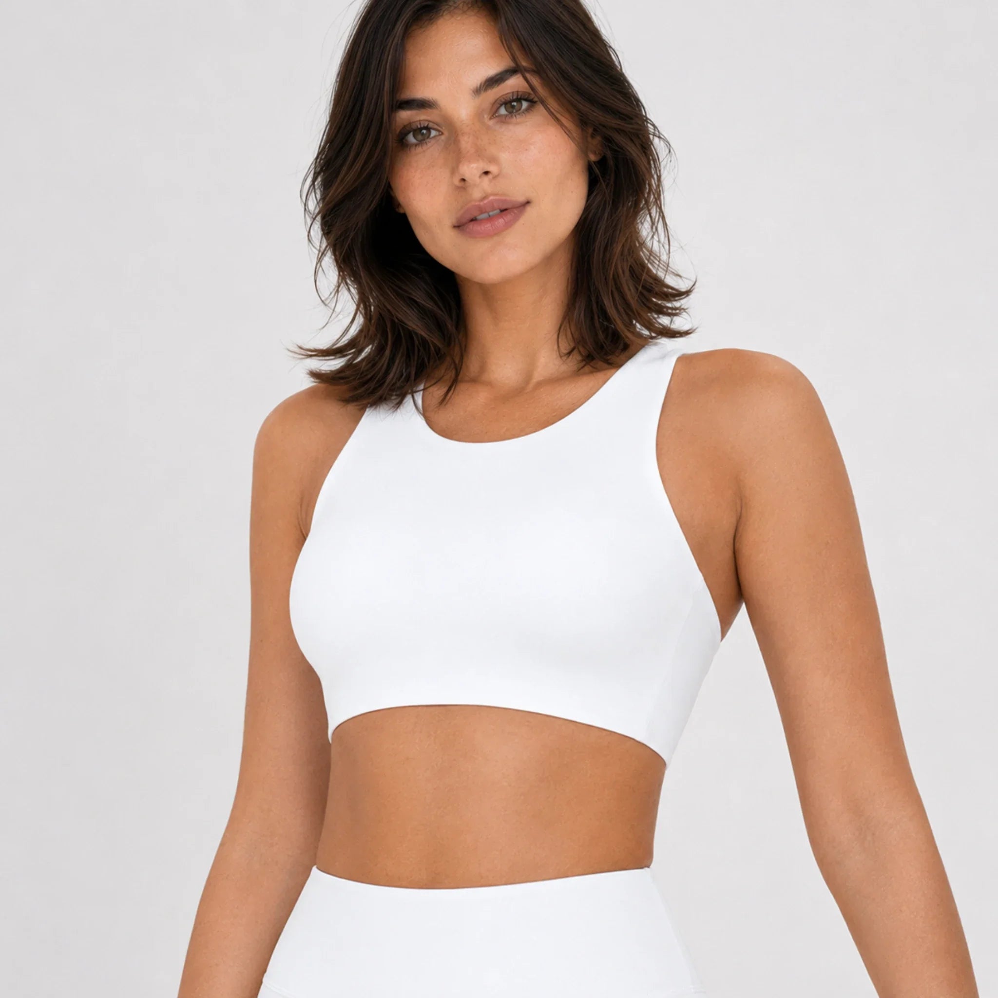 Lova — Open-Back Sports Bra - By Qivii