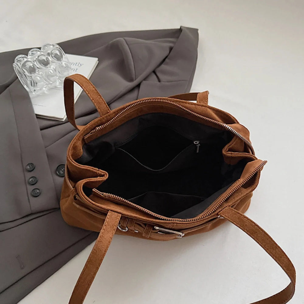 Sela | Shoulder Bag - By Qivii