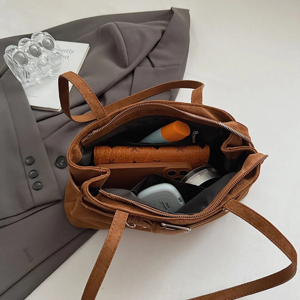 Sela | Shoulder Bag - By Qivii