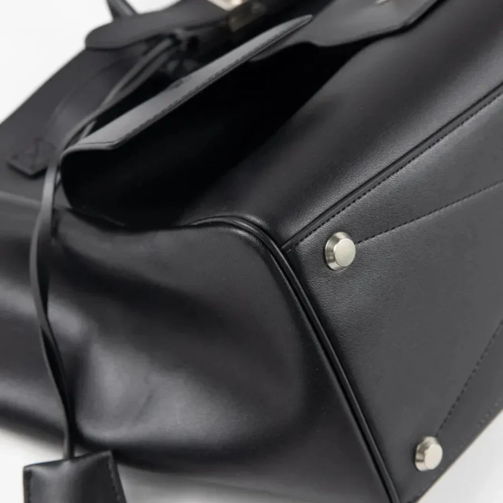 Vola | Tote Bag - By Qivii