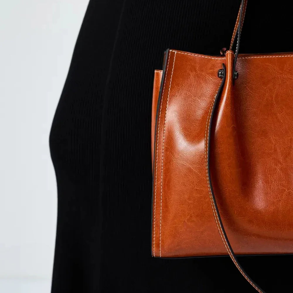 Mara | Tote Bag - By Qivii