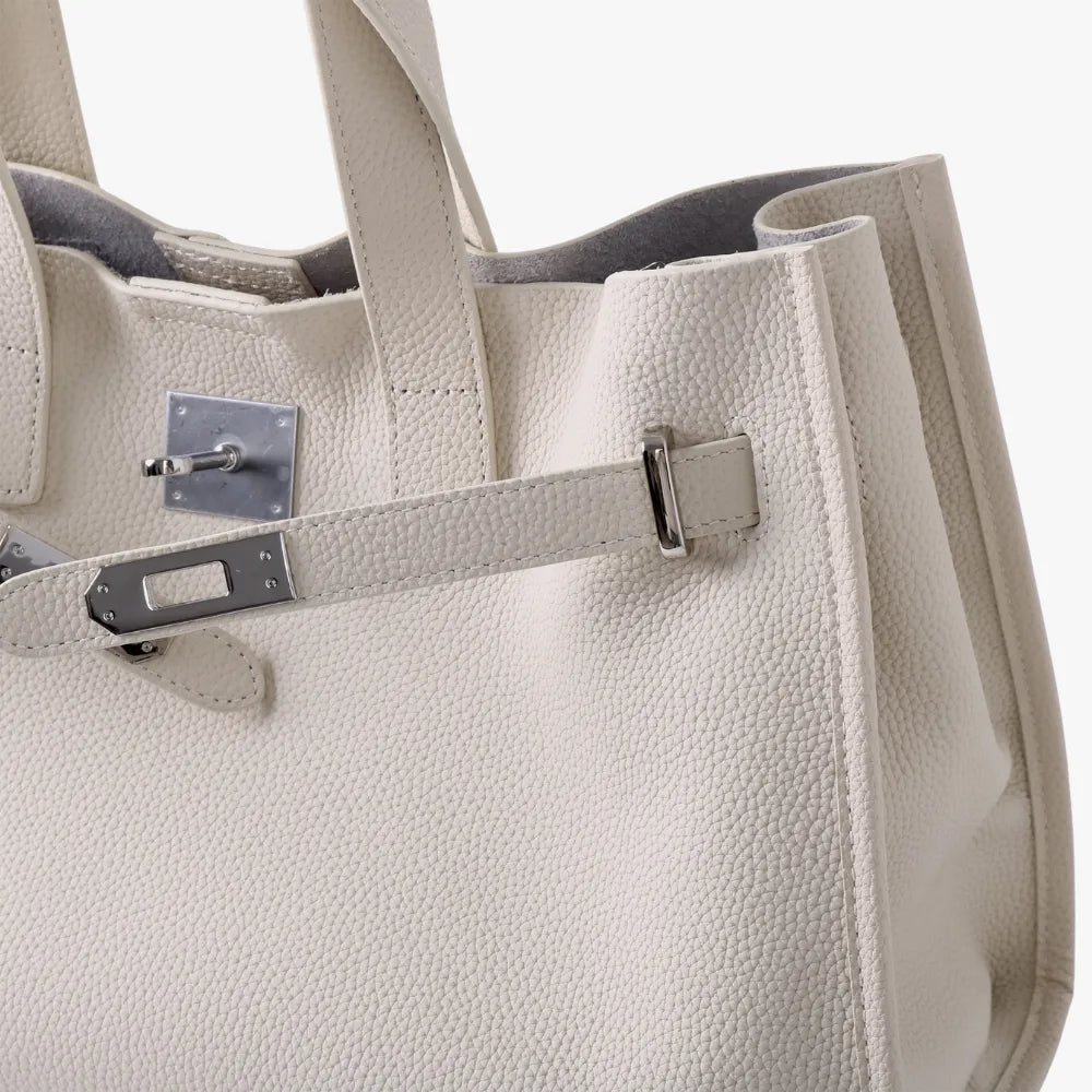 Loha | Tote Bag - By Qivii