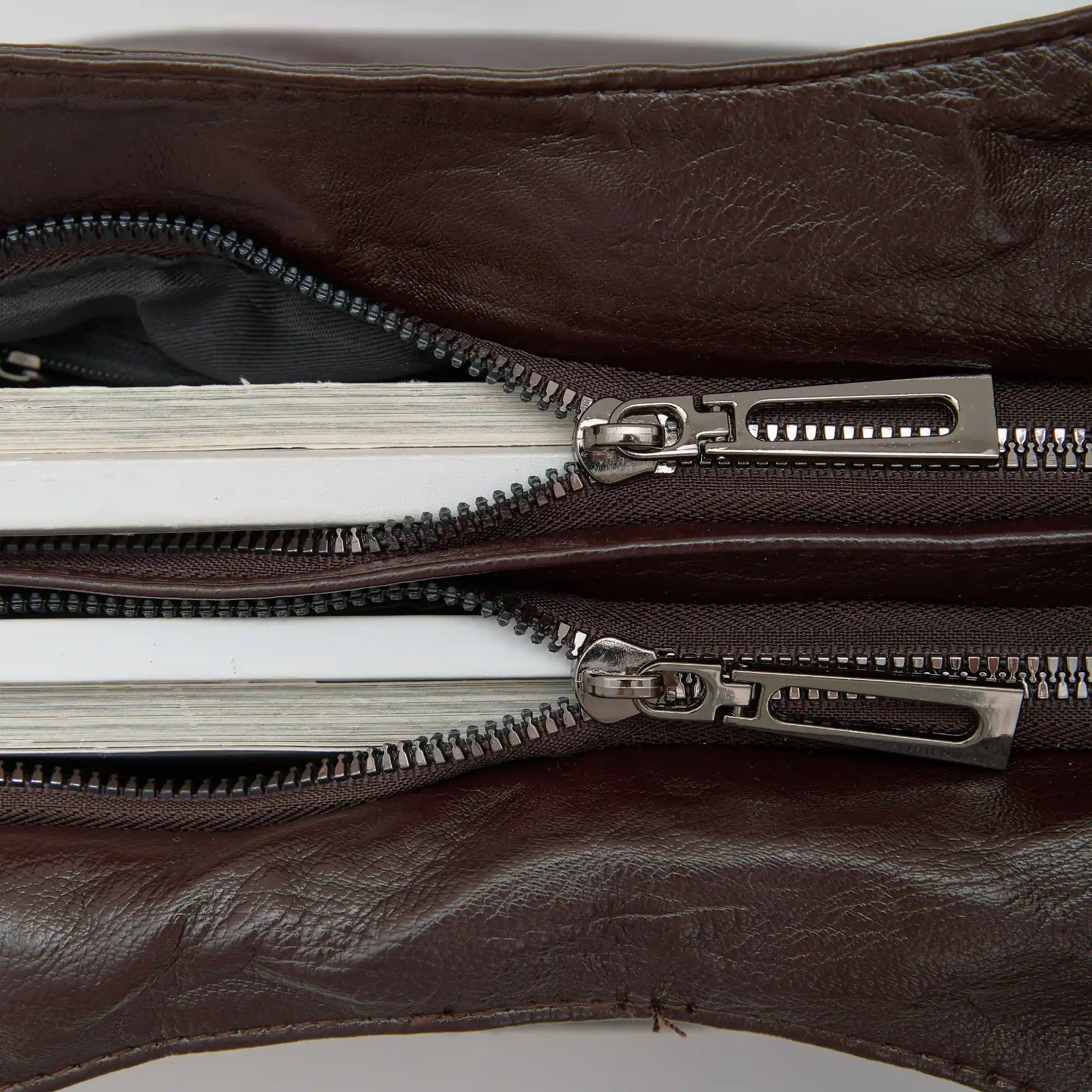 Launa | Crossbody Bag - By Qivii
