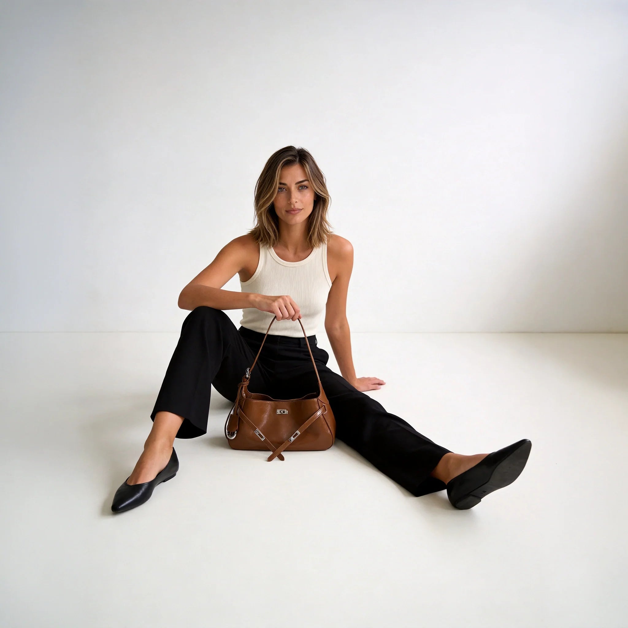 Iona | Shoulder Bag - By Qivii