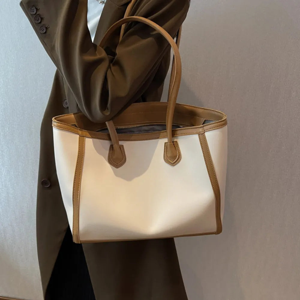Elora | Tote Bag - By Qivii